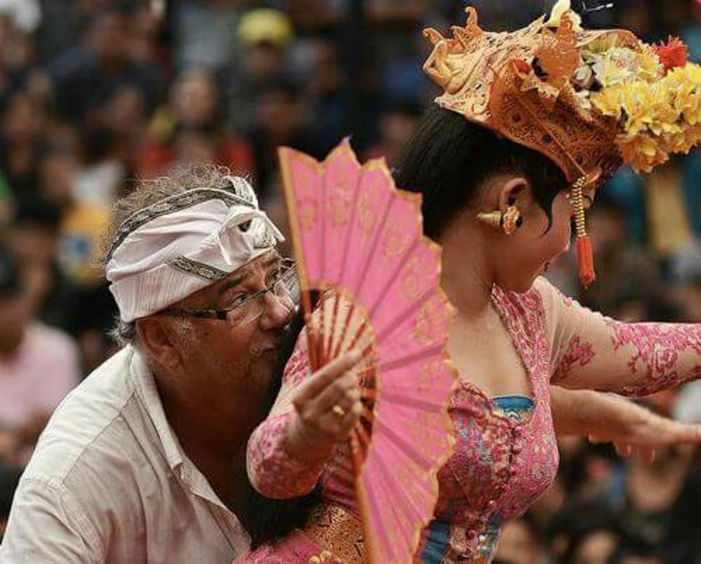 Arts festival , joged dancing.
