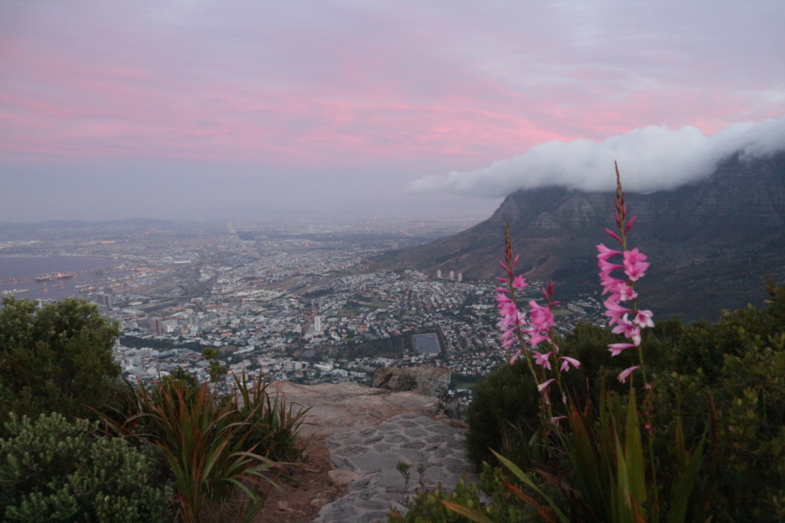 Sunset vanaf Lionshead met uitzicht op Tafelberg