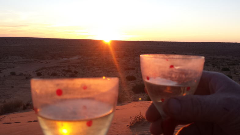 Sunset op Big Red aan de Simpson desert, breathtaking!!