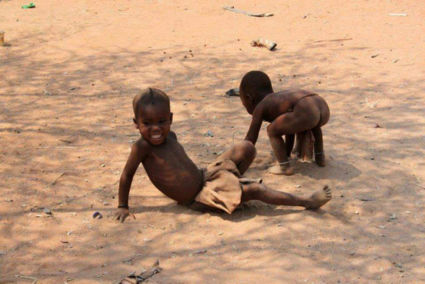 Spelende Himba-kinderen