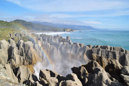 Pancake rocks! Regenbogen om de 2 minuten door de blowholes