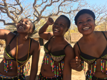 3 vrolijke Afrikaanse dames!