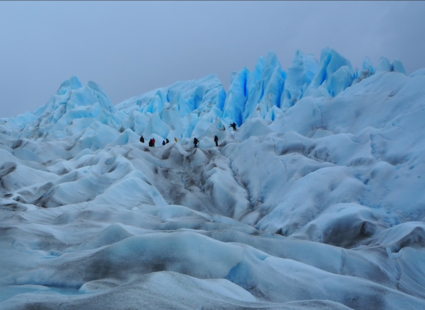 Wandeling over de gletsjer Perito Moreno in Argentinië