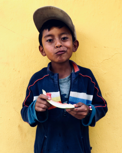 Genieten van een watermeloen in Guatemala