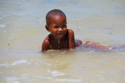plezier op het strand van Madagaskar